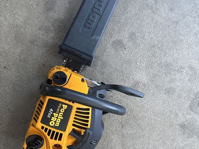Poulan Pro PP4218AV 42cc 18-inch Gas Chainsaw with Carrying Case