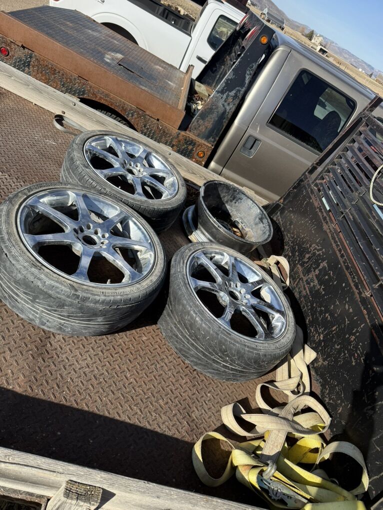 18x8 Wheels 5/100 Or 5/4.5