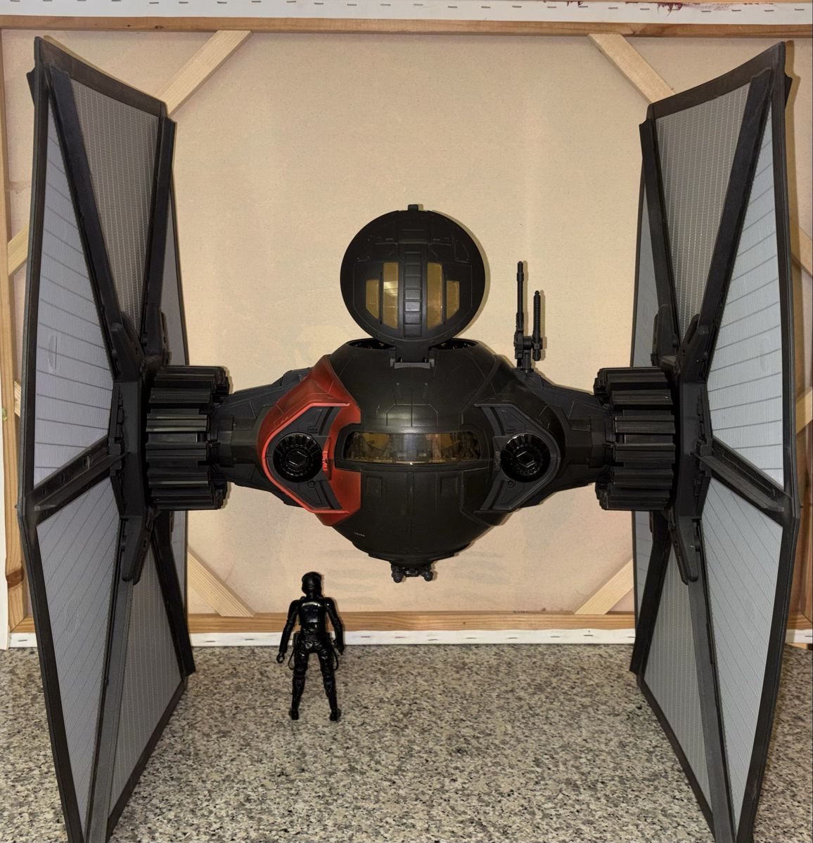 Main image 3
