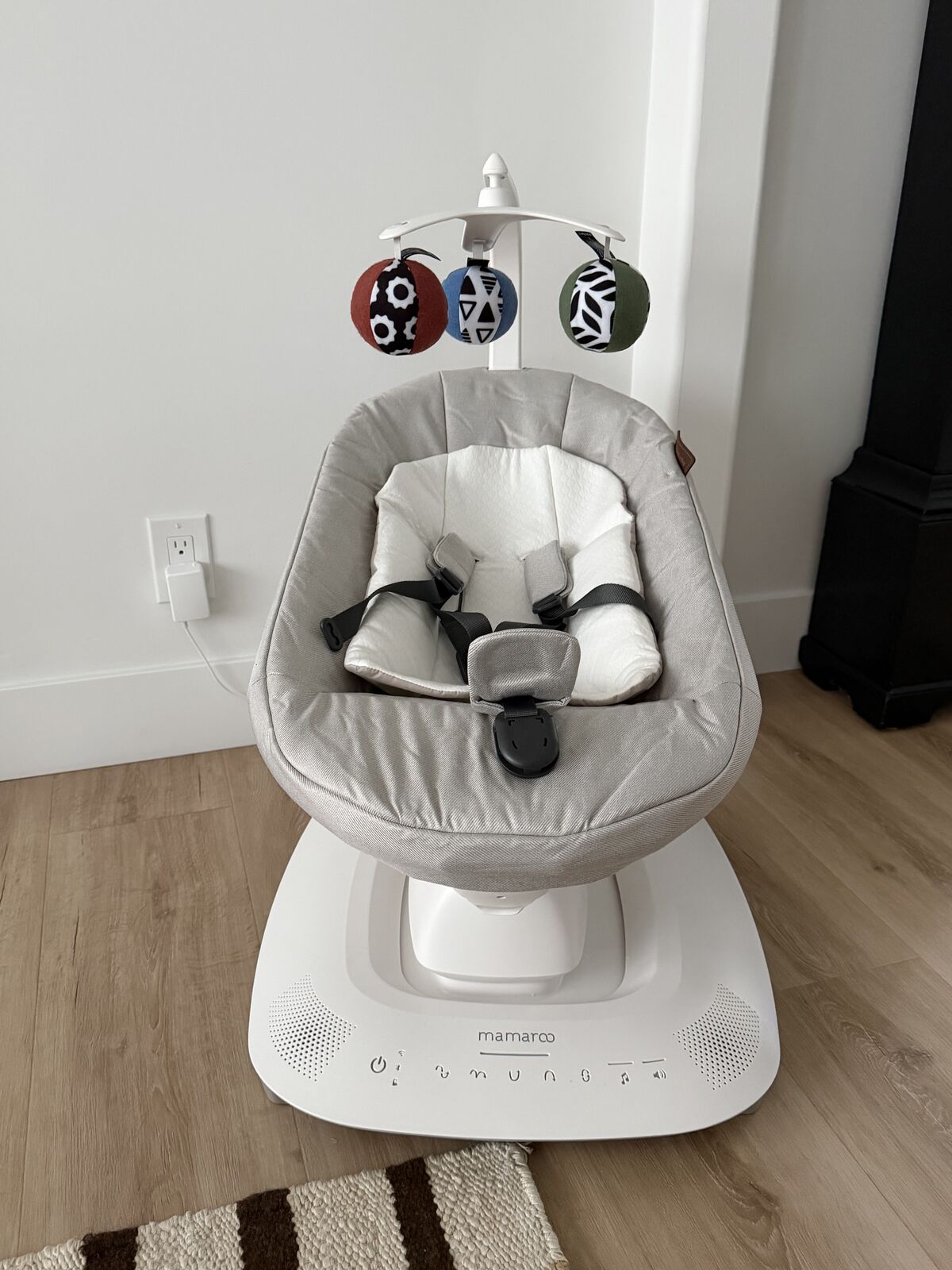 Uppababy Mamaroo Baby Swing