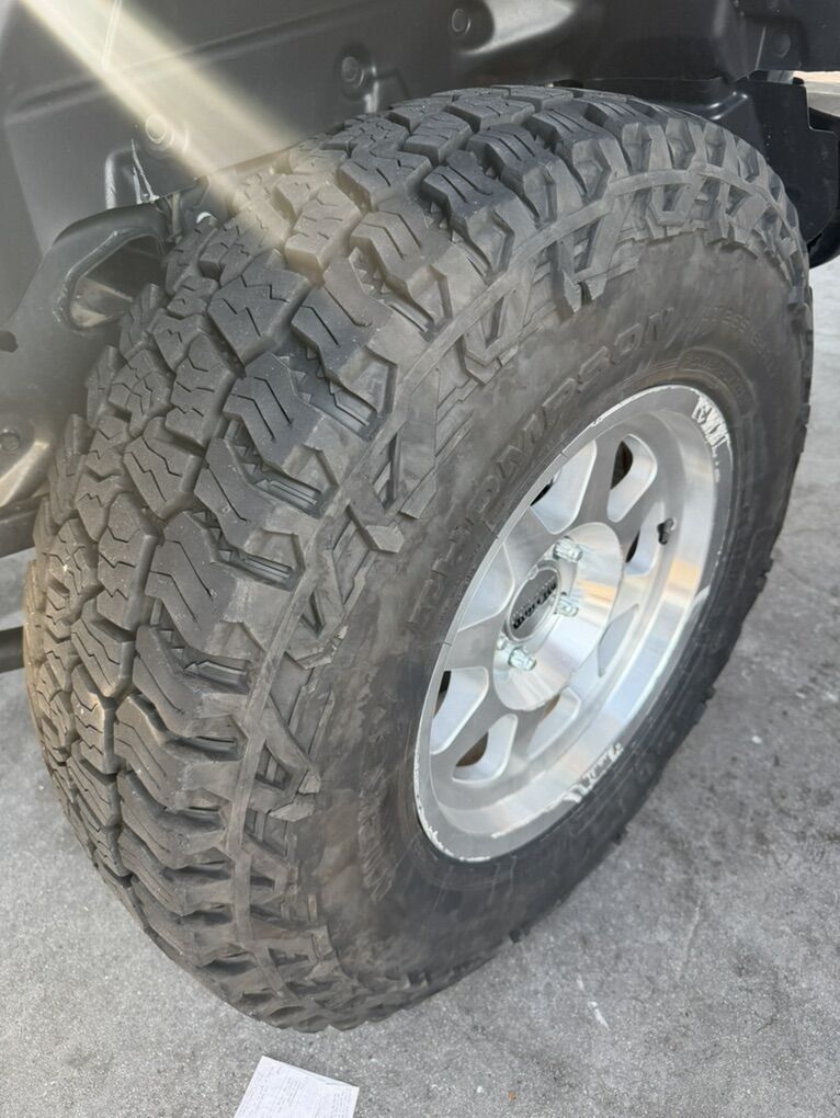5 Mickey Thompson Baja Boss tires. 255/85r17 (35s)