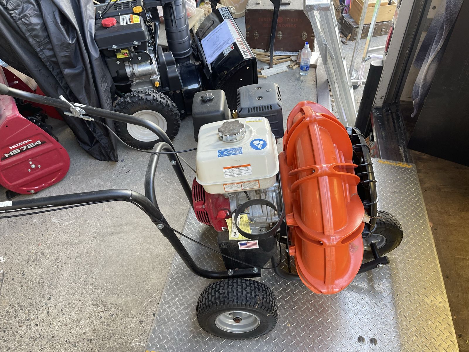 Billy Goat Wheeled Leaf Blower Gas Powered Lawn Care Equipment