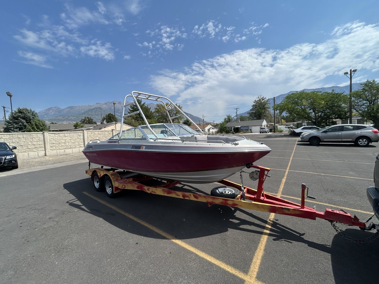 1987 Four Winns 200 Horizon Open Bow Boat with Wakeboard Tower and Tandem Axle Trailer: Mechanic’s Special