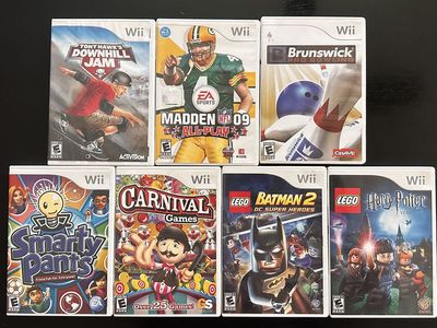 Nintendo Wii Game Bundle