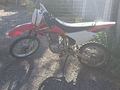 Honda CRF150F Dirtbike