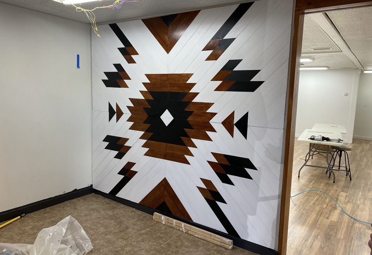 CUSTOM BEAUTIFUL ACCENT WALL