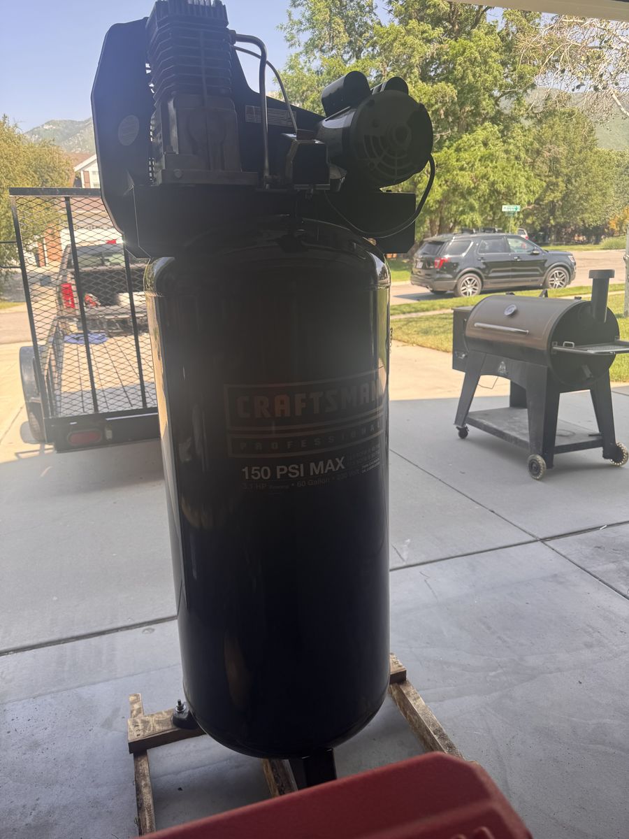 NEW / UNUSED Craftsman 60-Gallon Stationary Air Compressor - 230V