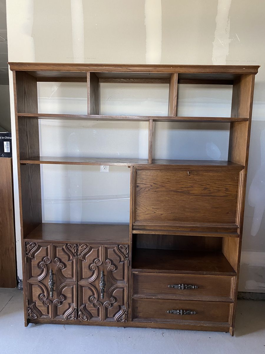 Intertainment Center Or Office Bookshelf