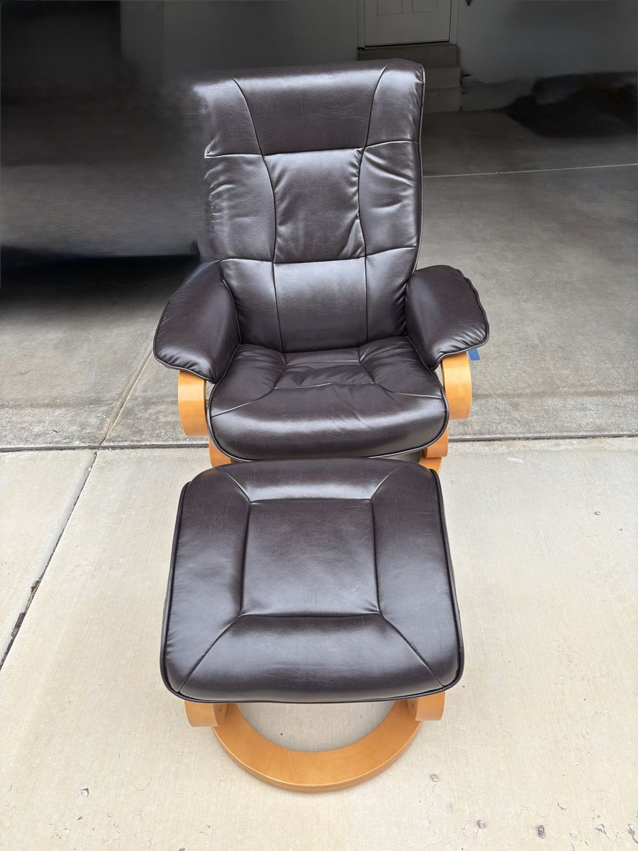 Comfortable Reclining Chair