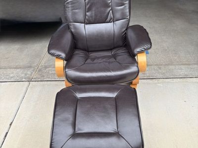 Comfortable Reclining Chair