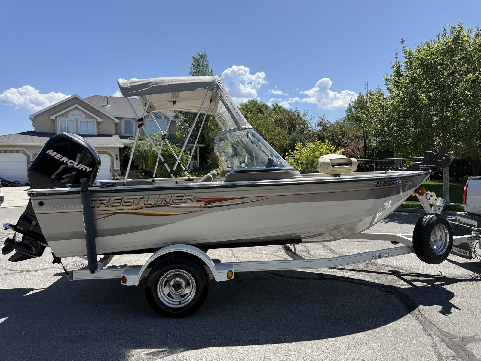 Crestliner 1650 Sport Angler