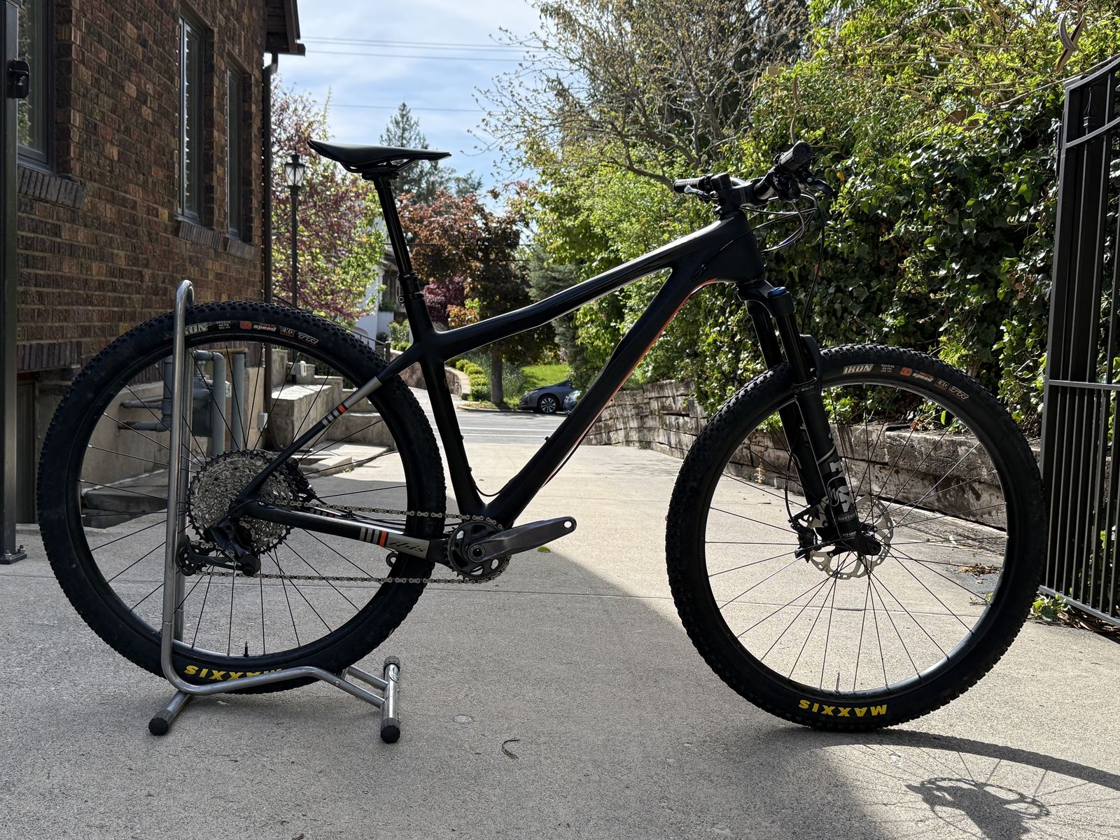Ibis DV9 - Size L - $1990 OBO!