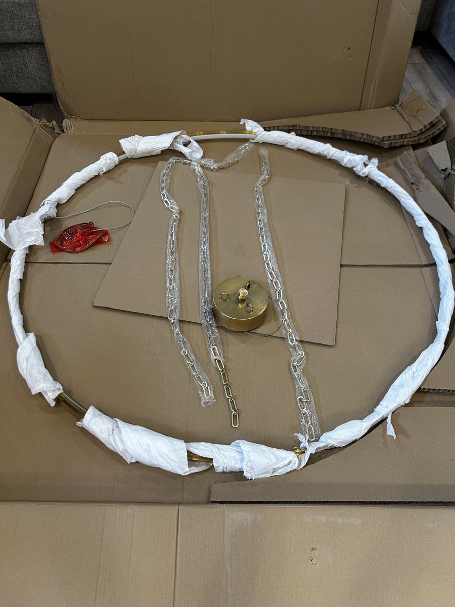 Main image 4
