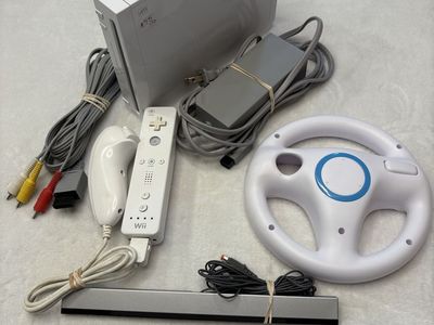 Wii Console - White w/Wheel