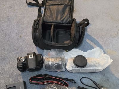 Canon Camera SLR 2000