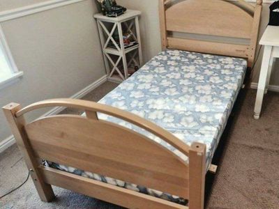 Ethan Allen Twin Frame - Made in America - Classic Natural Finish