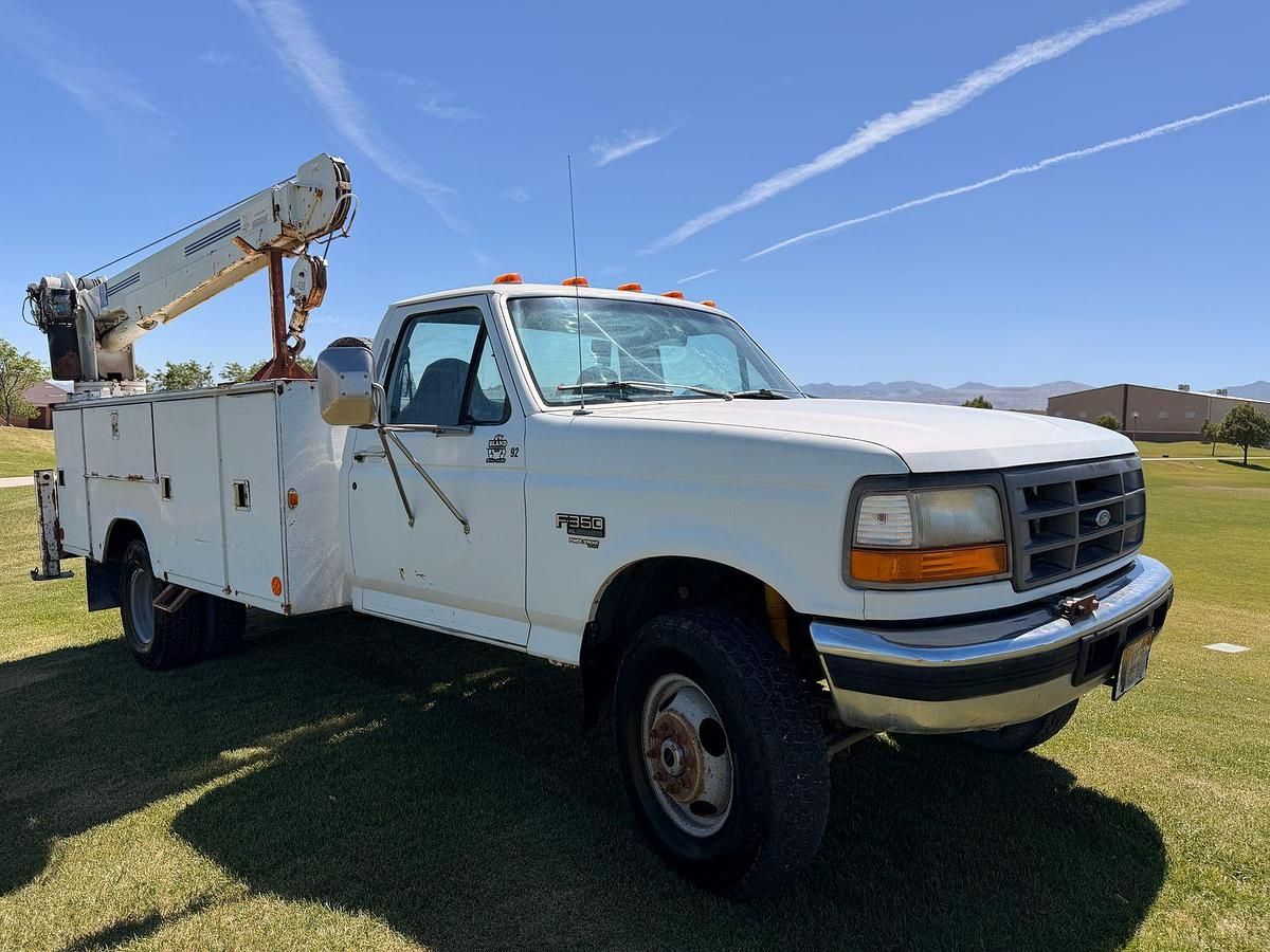 ***LOW MILES*** Ford F350 XL Service Truck with Crane and PowerStroke
