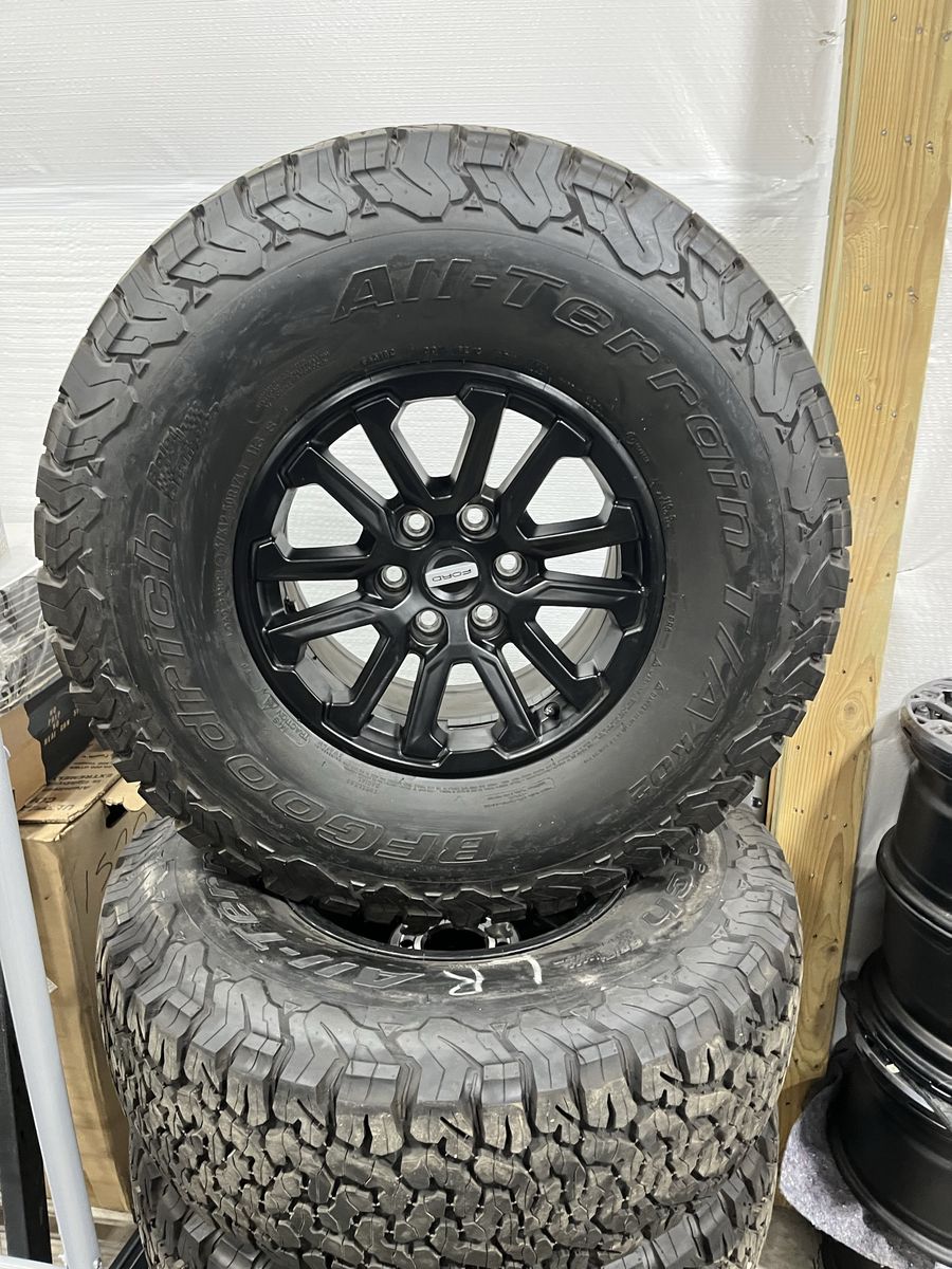 BFGoodrich All-Terrain T/A KO2 Tires & wheels. Set of 4 ford raptor wheels and tires 37x12.50R17 LT