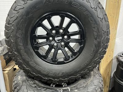 BFGoodrich All-Terrain T/A KO2 Tires & wheels. Set of 4 ford raptor wheels and tires 37x12.50R17 LT