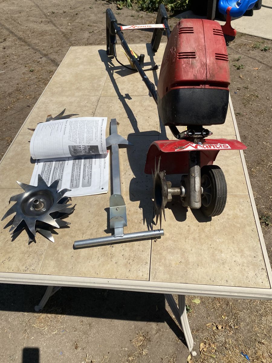 Electric tiller
