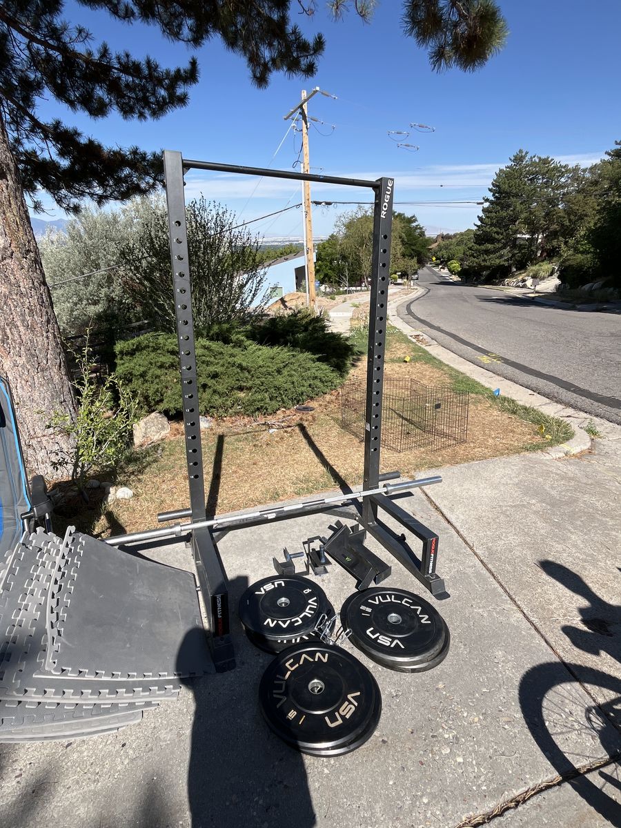 Weight Rack with Weights