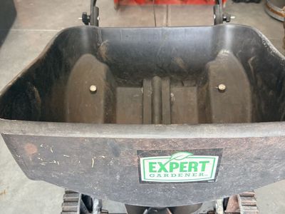 Expert Gardener Walk-Behind Broadcast Spreader for Fertilizer, Seed, Salt - UsedGood