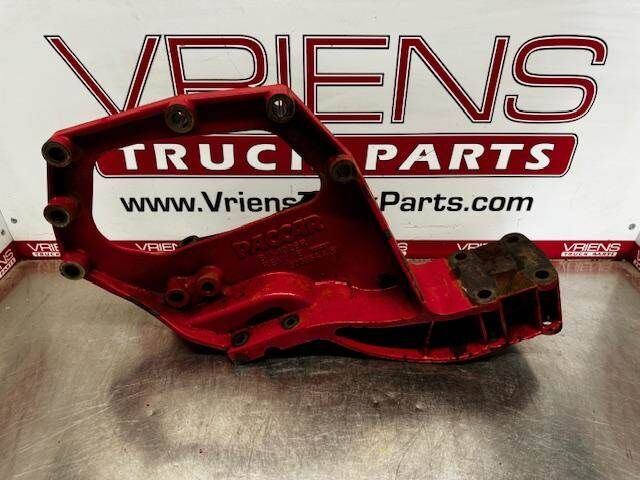 Kenworth T800 Right Bracket