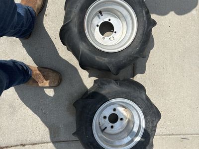 ATV lug tires