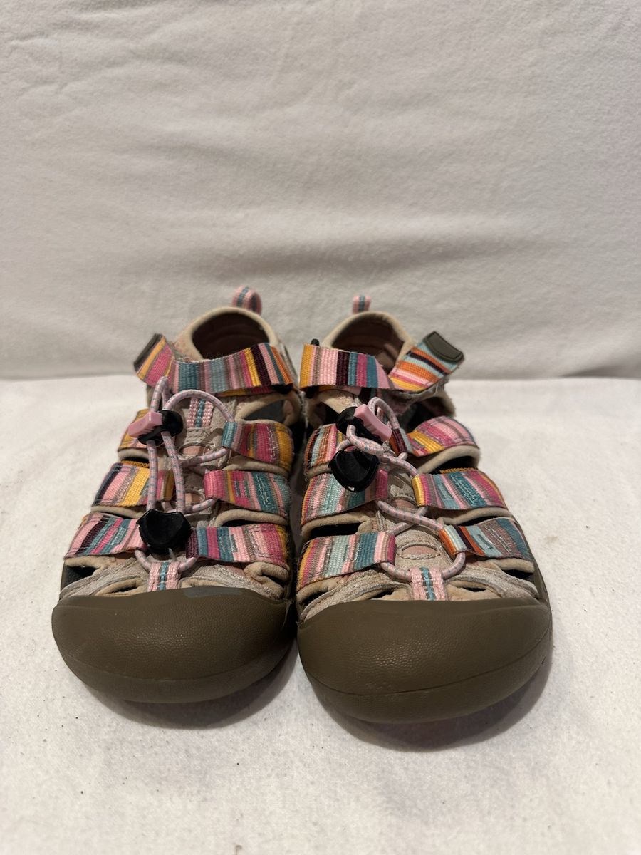 Keen youth, size 2, gray with pink pastel stripes, hiking sandals