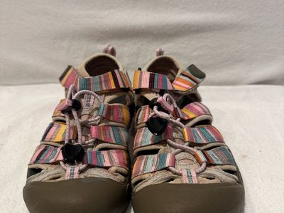 Keen youth, size 2, gray with pink pastel stripes, hiking sandals