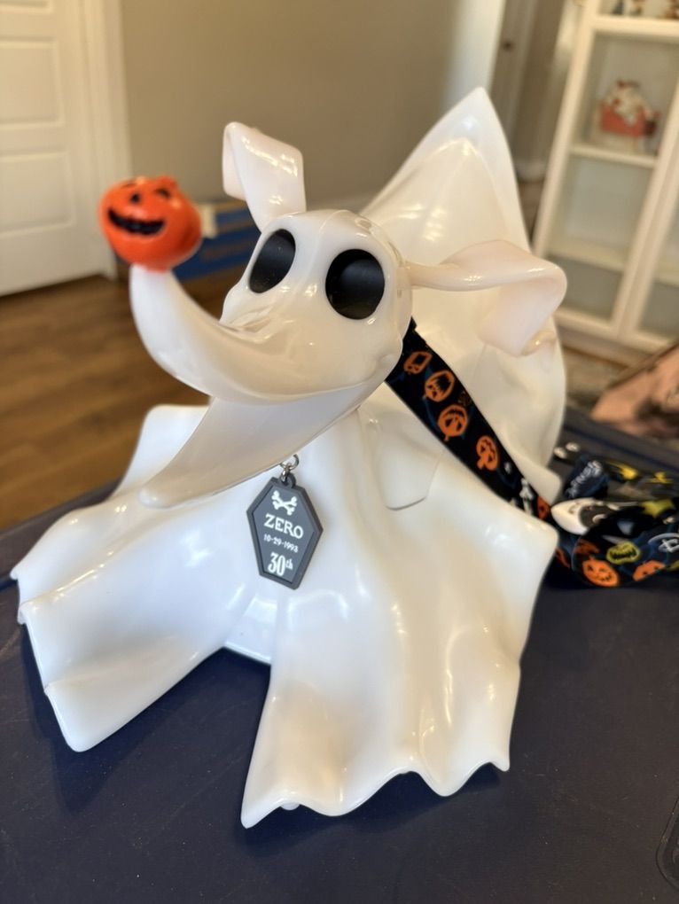 Disney Zero Popcorn Bucket