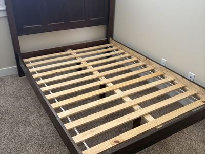 Like New 3 Piece Bedroom Set - Gently Used