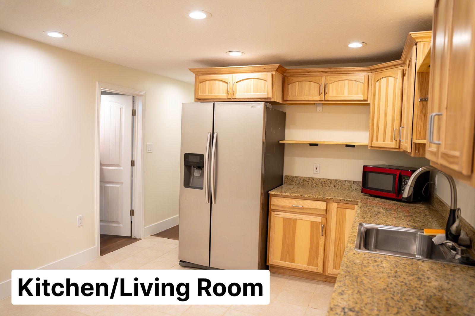 UTILITIES INCLUDED 2 BRDM, 2 BATH Apartment