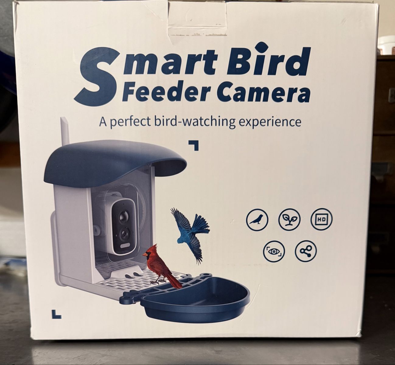 Smart WiFi bird feeder