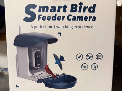 Smart WiFi bird feeder