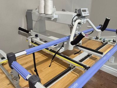 Long arm sewing machine