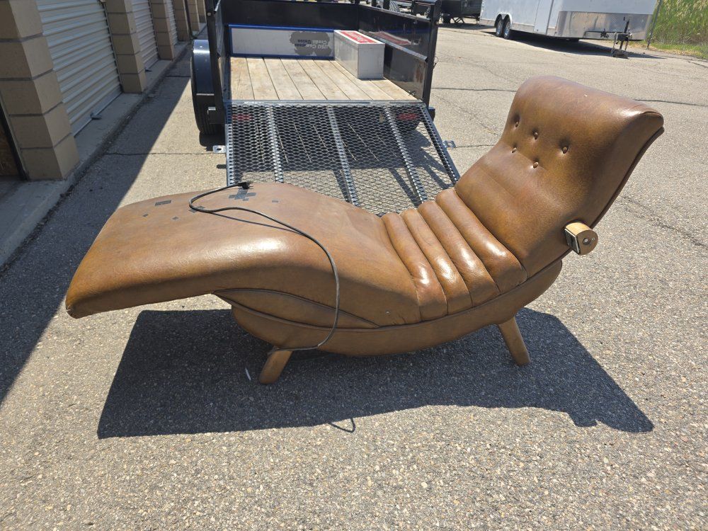 Vintage Mid-Century Modern Brown Vinyl Vibrating Lounge Chair Chaise Retro Furniture