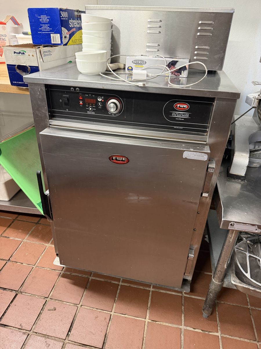 FWE Slow cooker/smoker