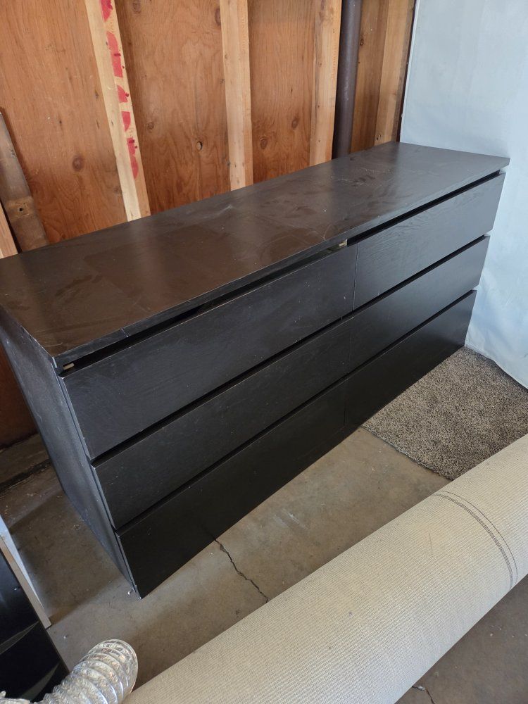 Large Black 6-Drawer Dresser