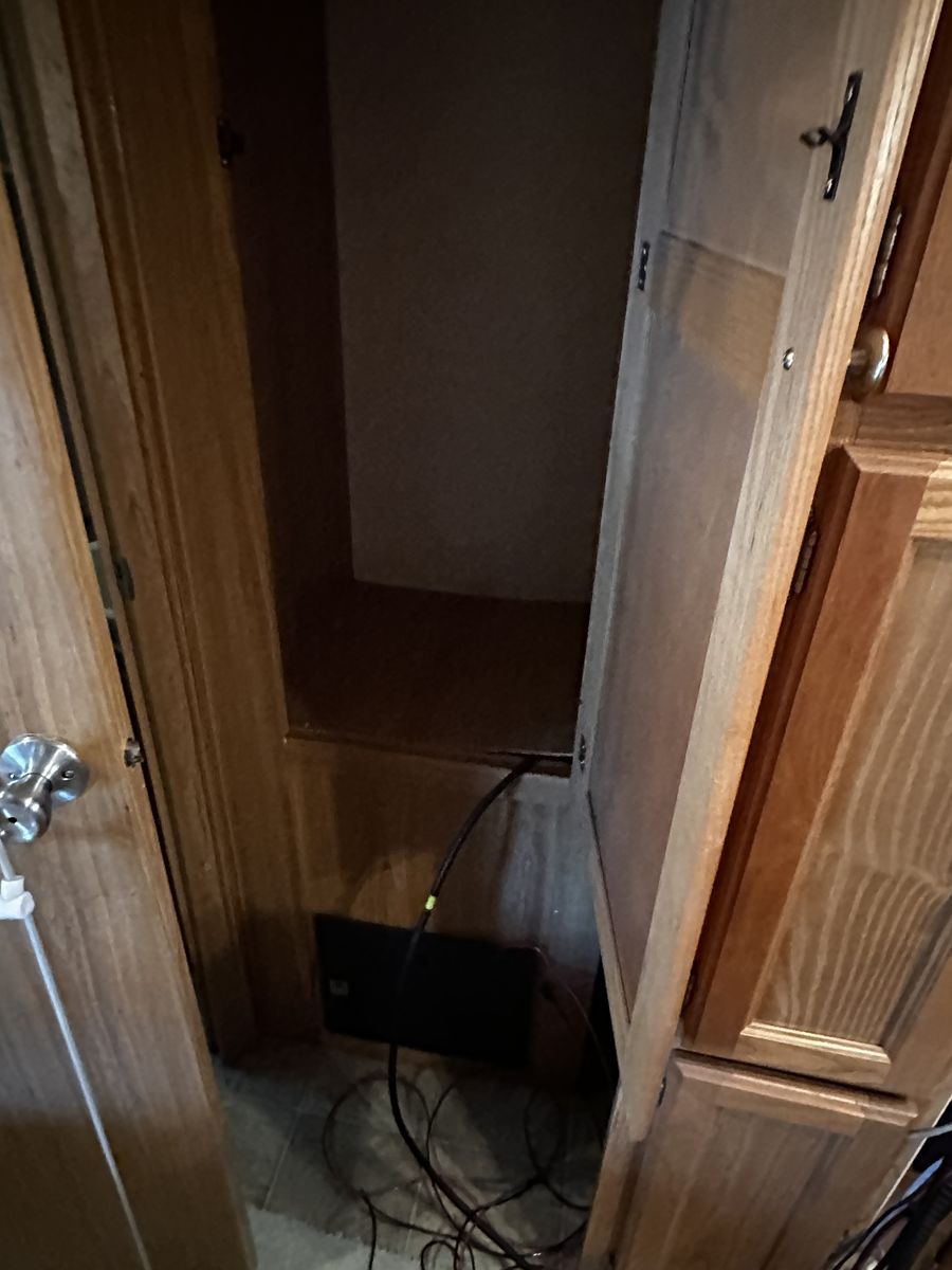 Main image 28