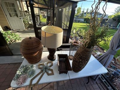Lot of Home Decor; Lamp, Vases, Metal Box, Lidded Basket & Wall Hangings