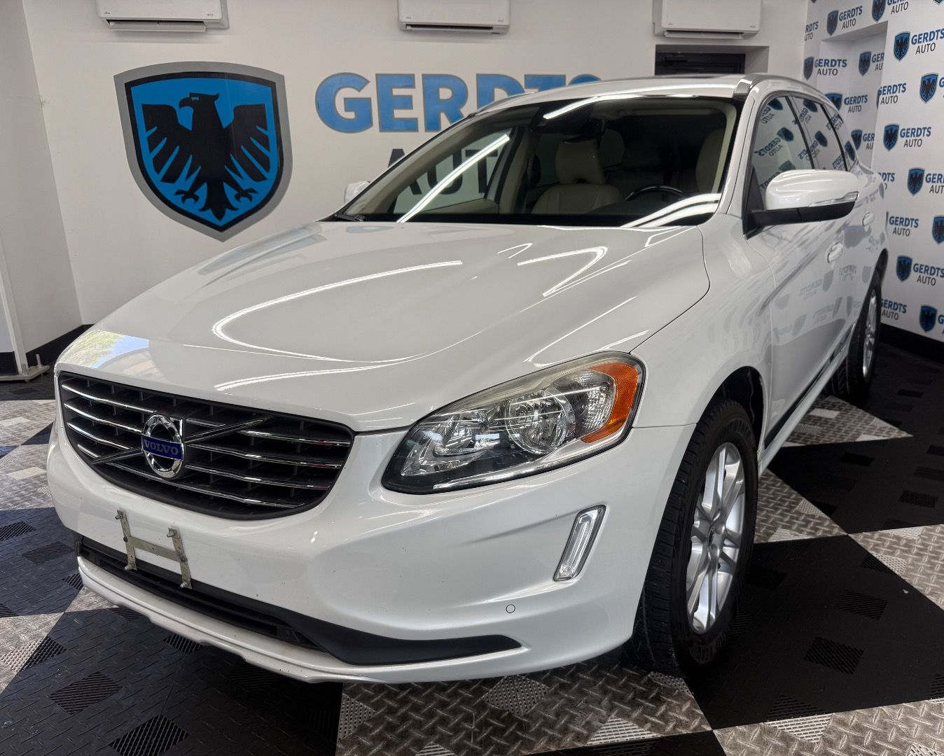 2015 Volvo XC60 T5 Premier