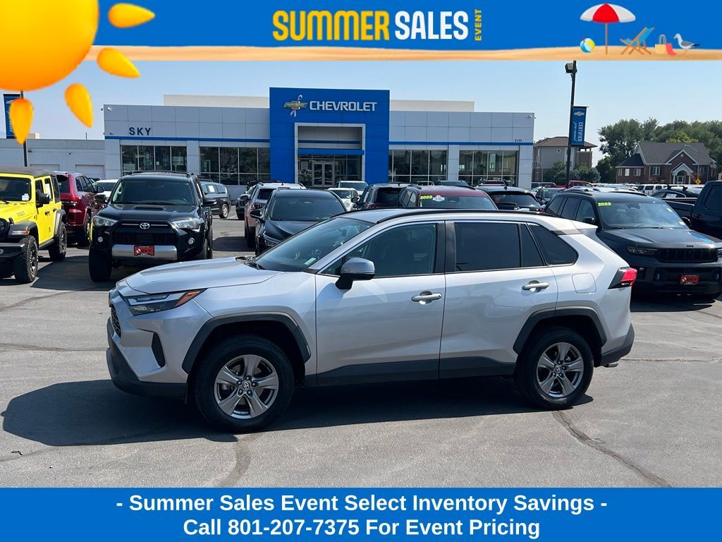 2024 Toyota RAV4 XLE