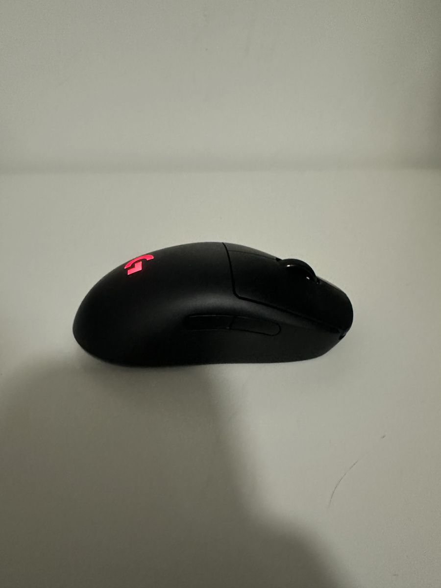 Logitech Supper Light Mouse