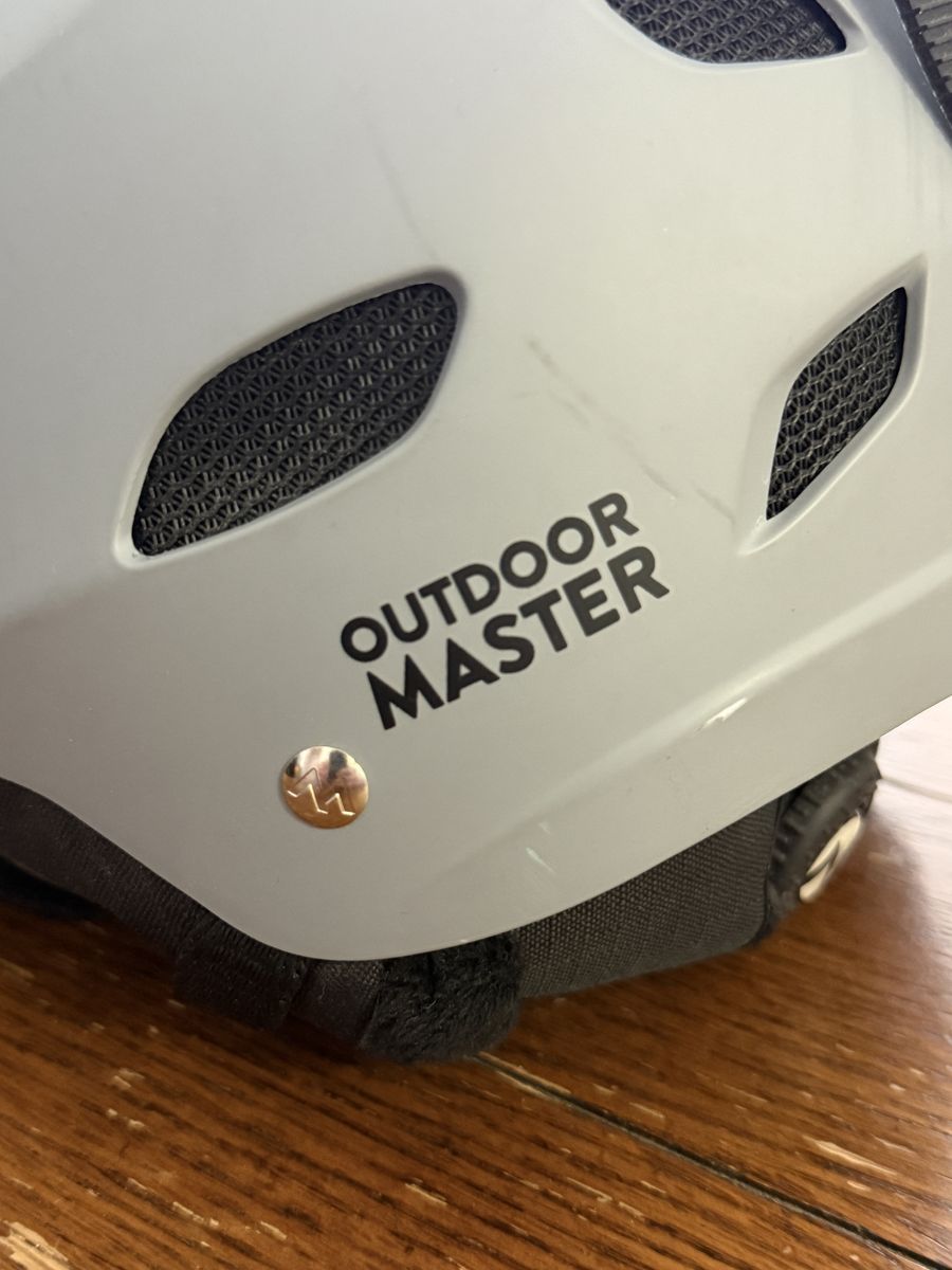 Outdoor Master MIPS Snow Helmet