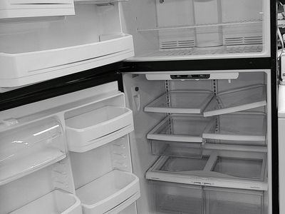 22 cf Top Freezer Refrigerator~90 Day Guarantee