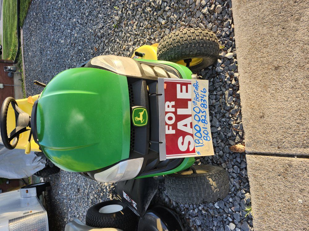 John deere riding mower