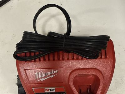 Milwaukee M12 Lithium-Ion Battery Charger Used
