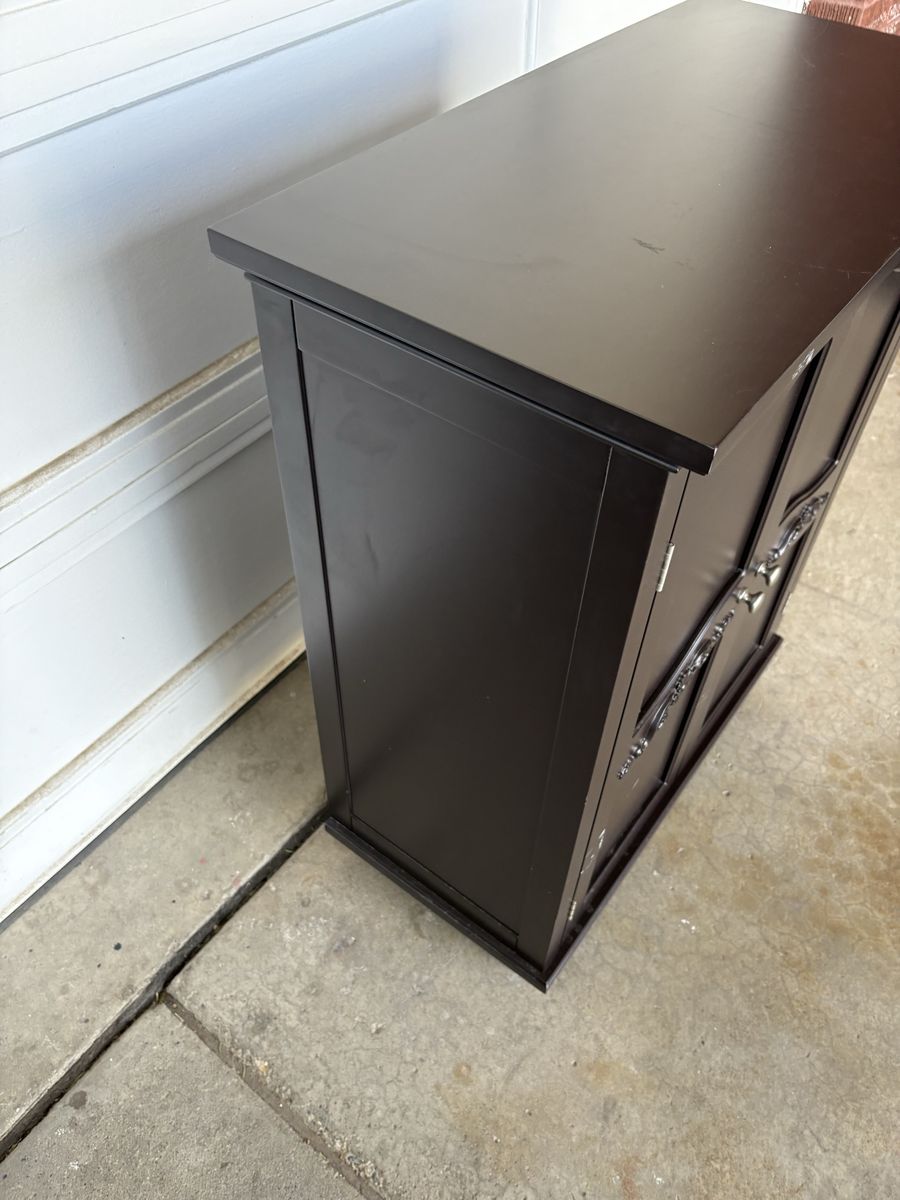 Main image 7