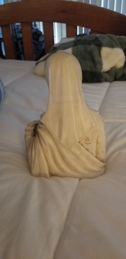 Main image 3